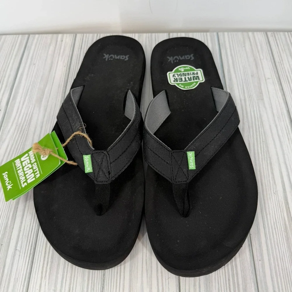 Sanuk mens Burm Black Water Friendly Yoga Mat Flip Flop Sandals Mens Size 9 NEW